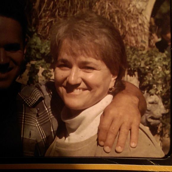 Meet your Posher, Robin - Picture 1 of 1